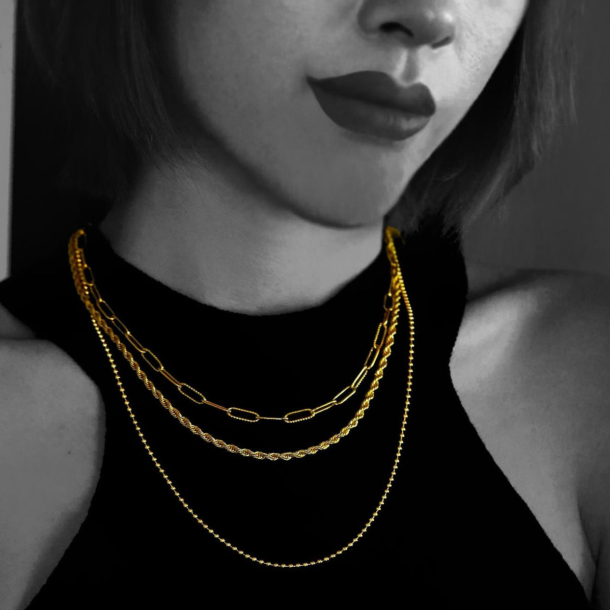 SELENE : Collier triple couche en chaîne dorée