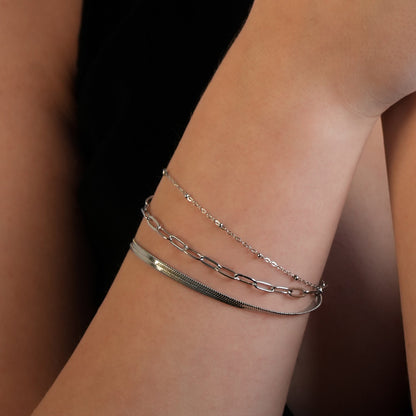 REINEDA: Bracelet triple en or blanc (ton argenté)