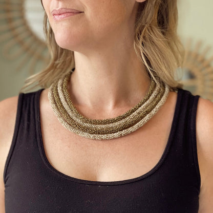 Collier à quatre rangs