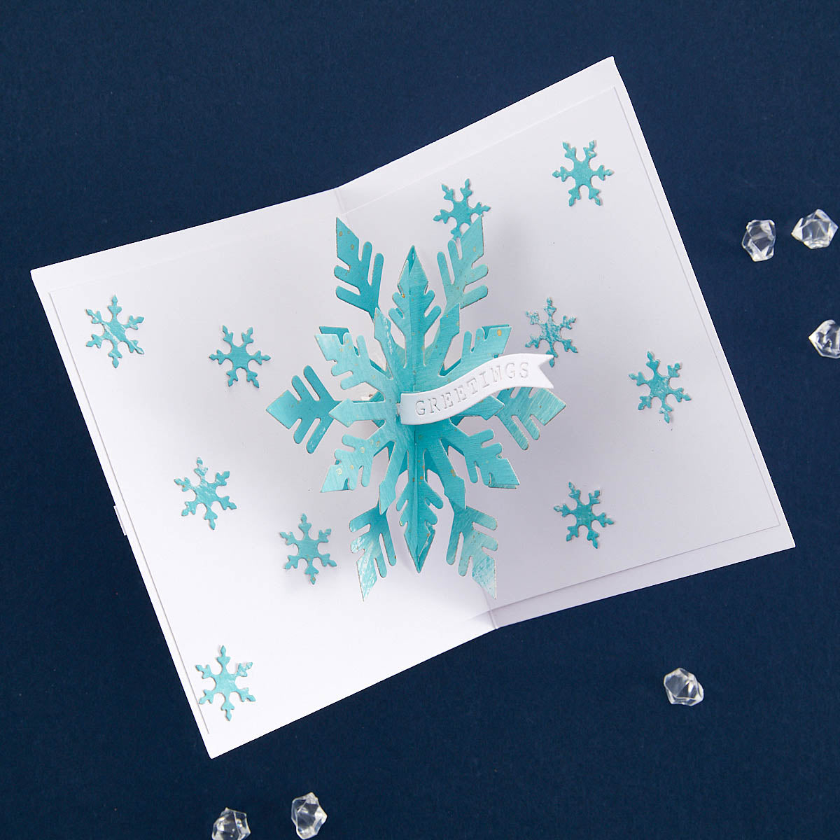 Matrices de découpe Flocon de Neige Pop-Up de la collection Bibi's Snowflakes par Bibi Cameron