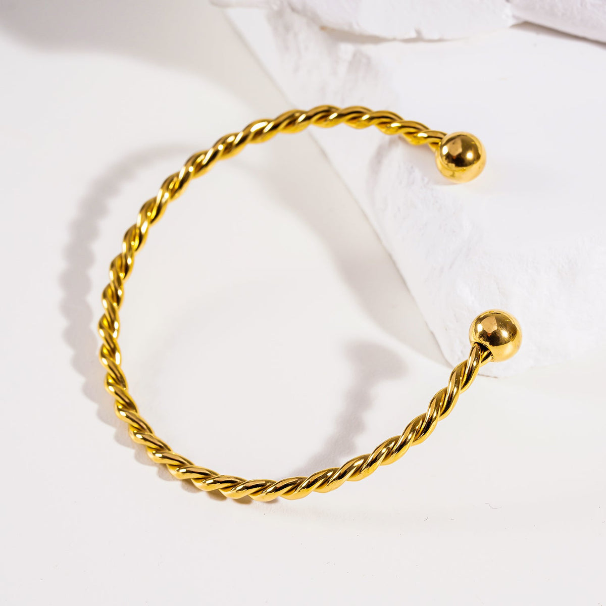 SAFIYA : Élégance tressée - Bracelet réglable en corde avec perles