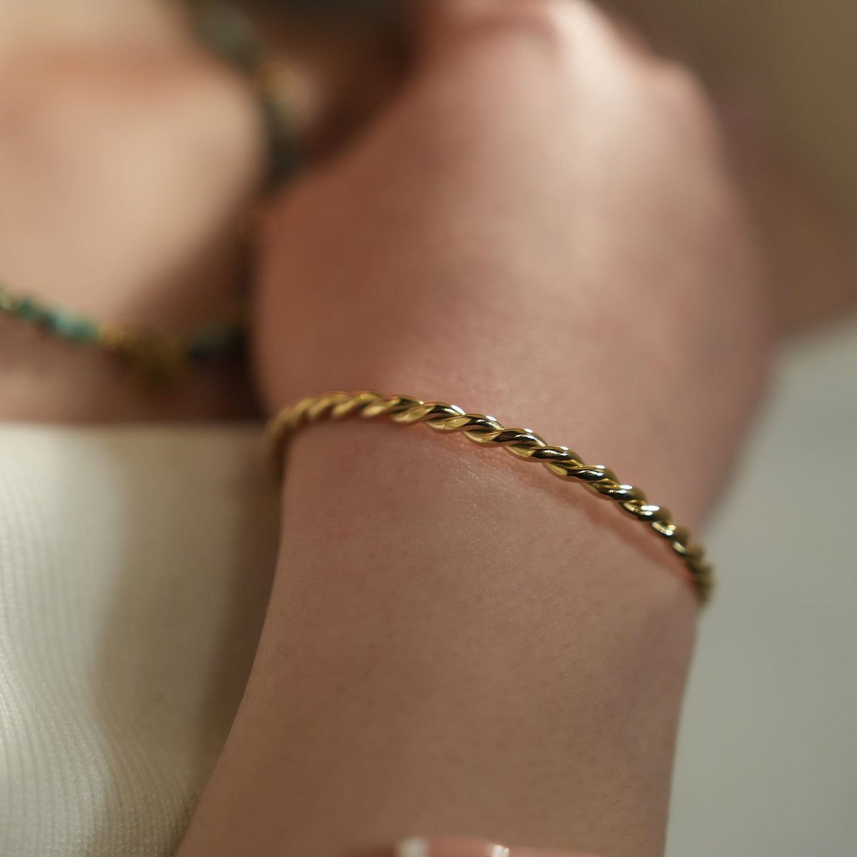 SAFIYA : Élégance tressée - Bracelet réglable en corde avec perles