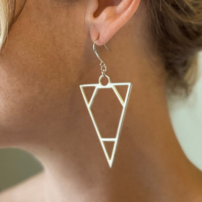 Boucles d'oreilles triangle en plaqué argent