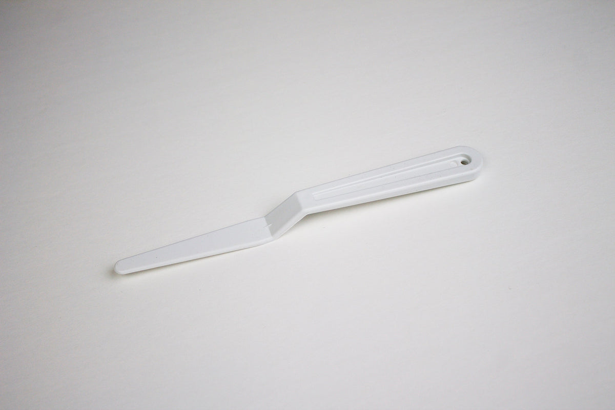 The Crafters Workshop (TCW) Plastic Palette Knife - Single