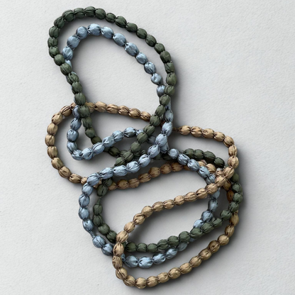 Collier boule en tissu