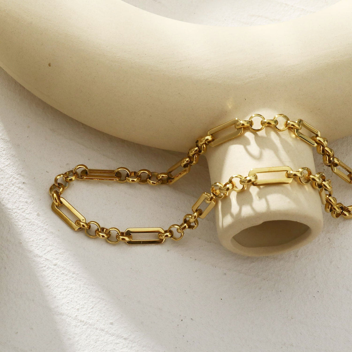 VALENCE Collier multi-maillons et perles à l'allure discrète