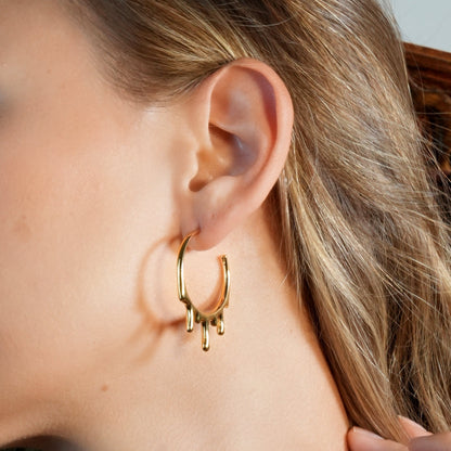 VASILIKI : Boucles d'oreilles créoles « Artistry in Motion » avec peinture coulante