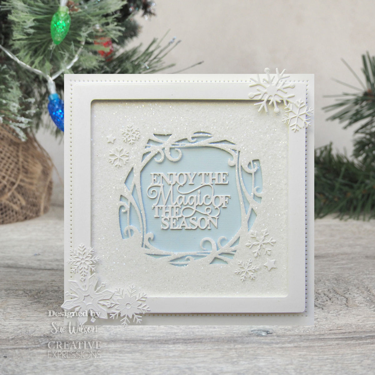 Matrices de découpe Creative Expressions Sue Wilson Festive Christmas Rose Floral Panels