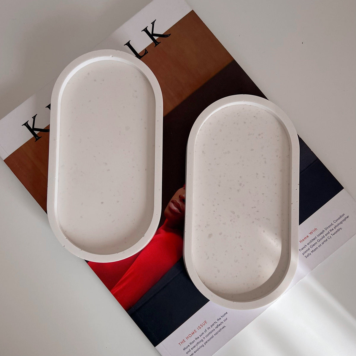 Plateau vide-poche ovale en jésmonite fait main : Décoration scandinave