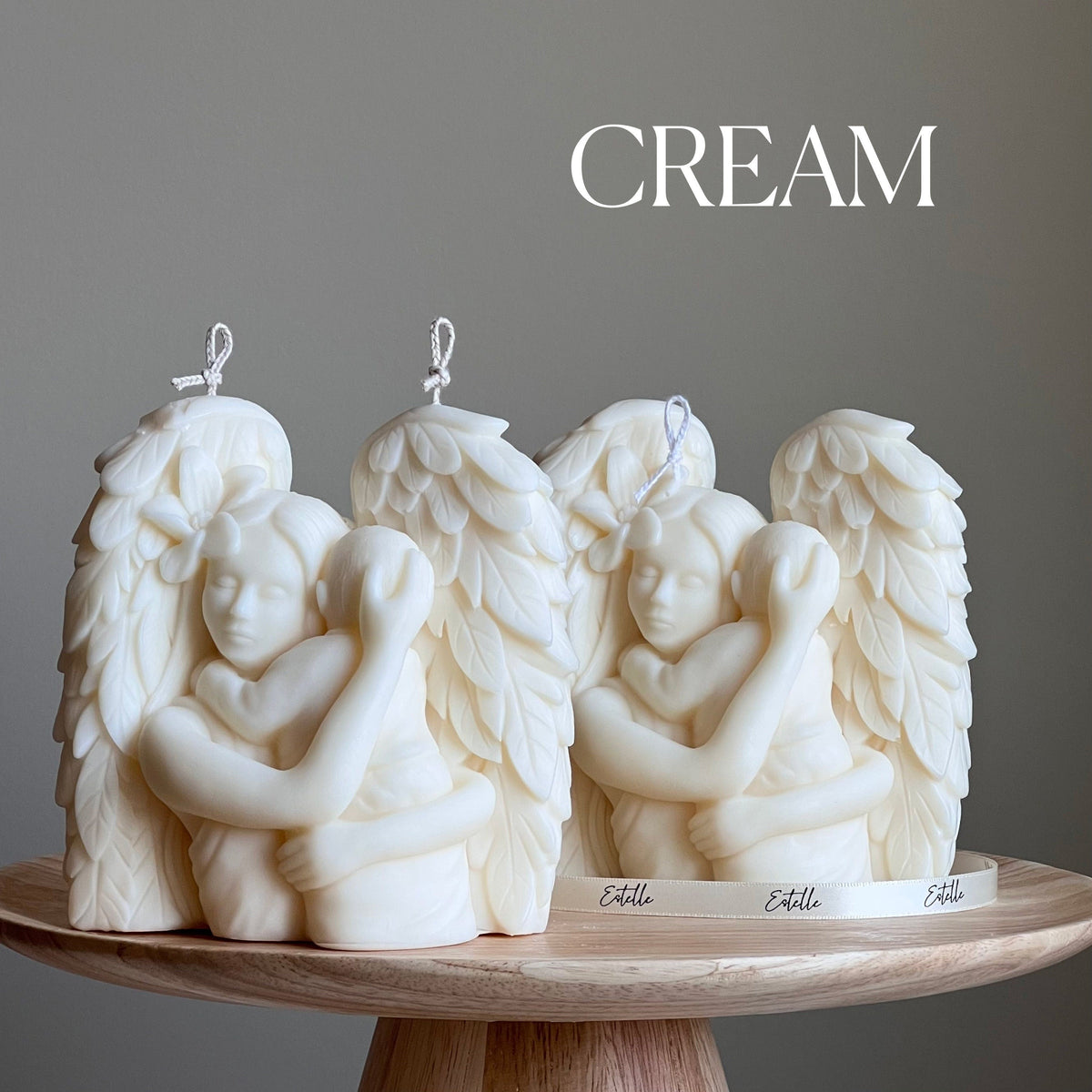 Bougie Mère Ange en cire de soja : Cadeau sculptural coulé à la main
