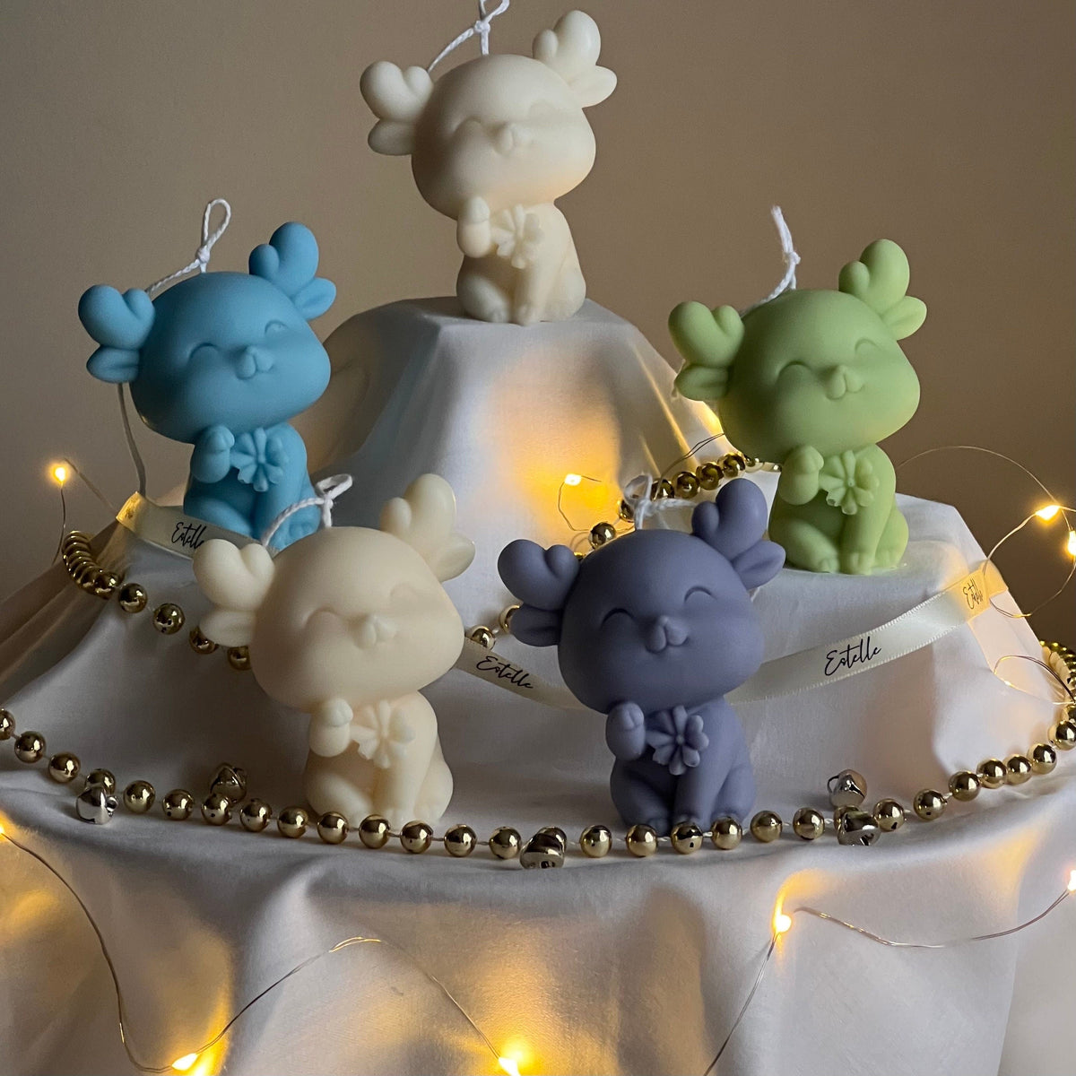 Bougie de Noël en cire de soja « Renne » faite à la main : Cadeau de décoration de fêtes