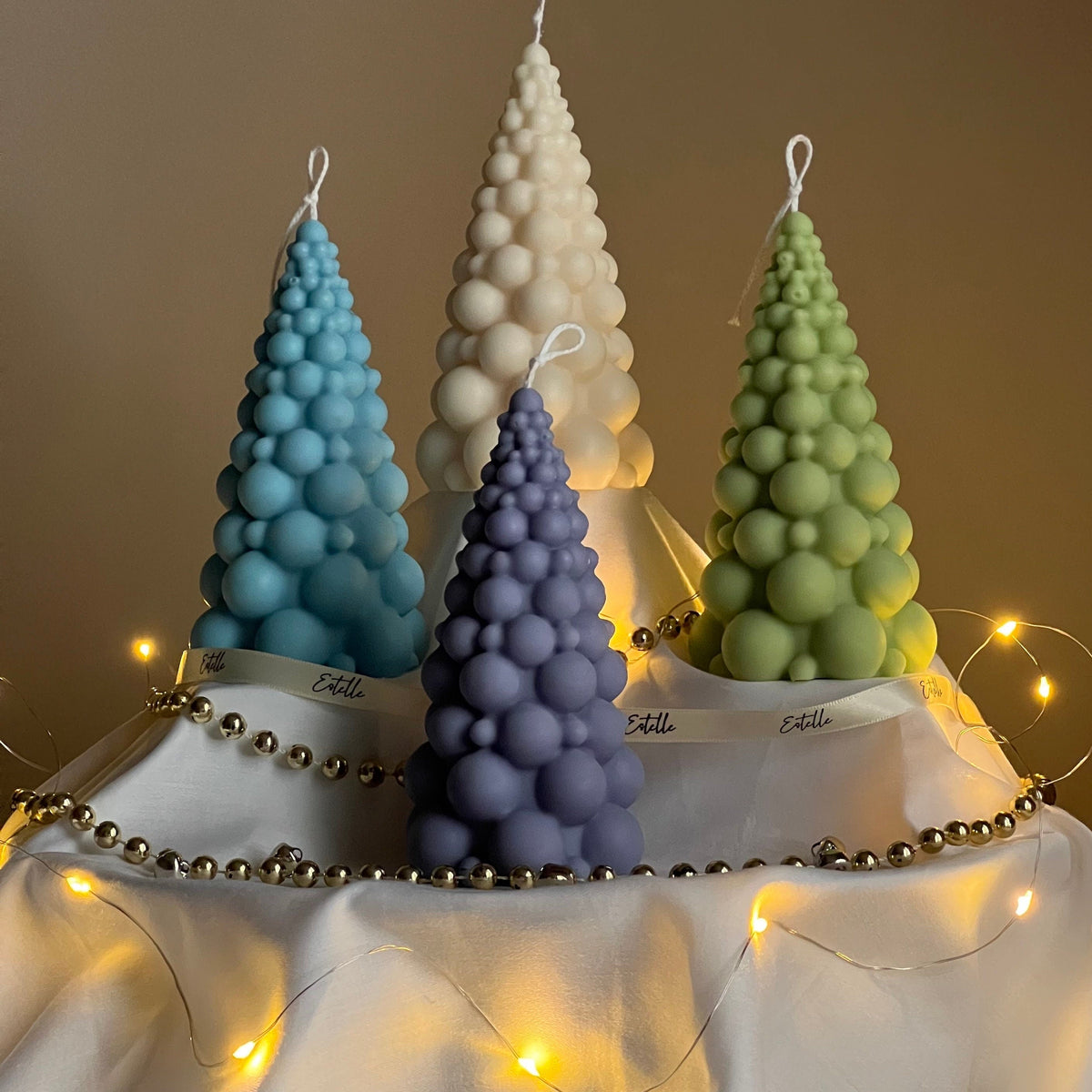 Bougie sapin de Noël en bulles : Décoration festive en cire de soja coulée à la main