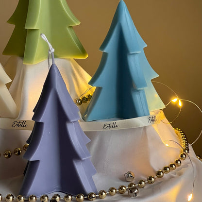 Bougie au soja sapin de Noël fait main : Décor festif minimaliste