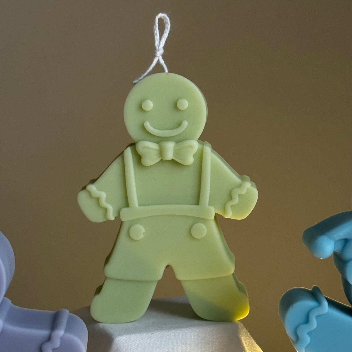 Bougie au soja pain d'épices coulée à la main : cadeau de décoration de Noël