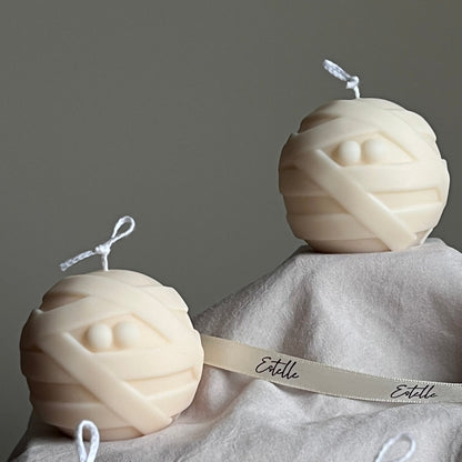 Bougie d'Halloween momie faite à la main | Bougie sculpturale en cire de soja