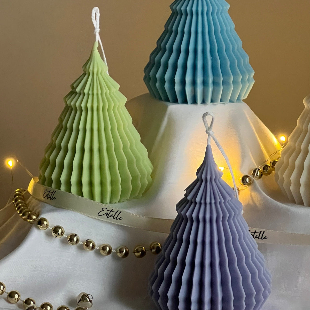 Bougie de Noël en cire de soja, modèle sapin origami : Décoration festive coulée à la main