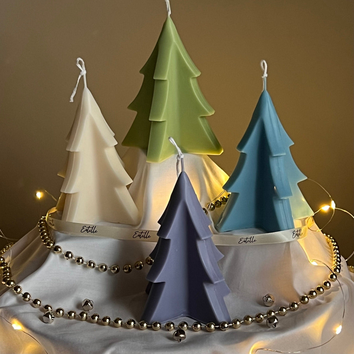 Bougie au soja sapin de Noël fait main : Décor festif minimaliste