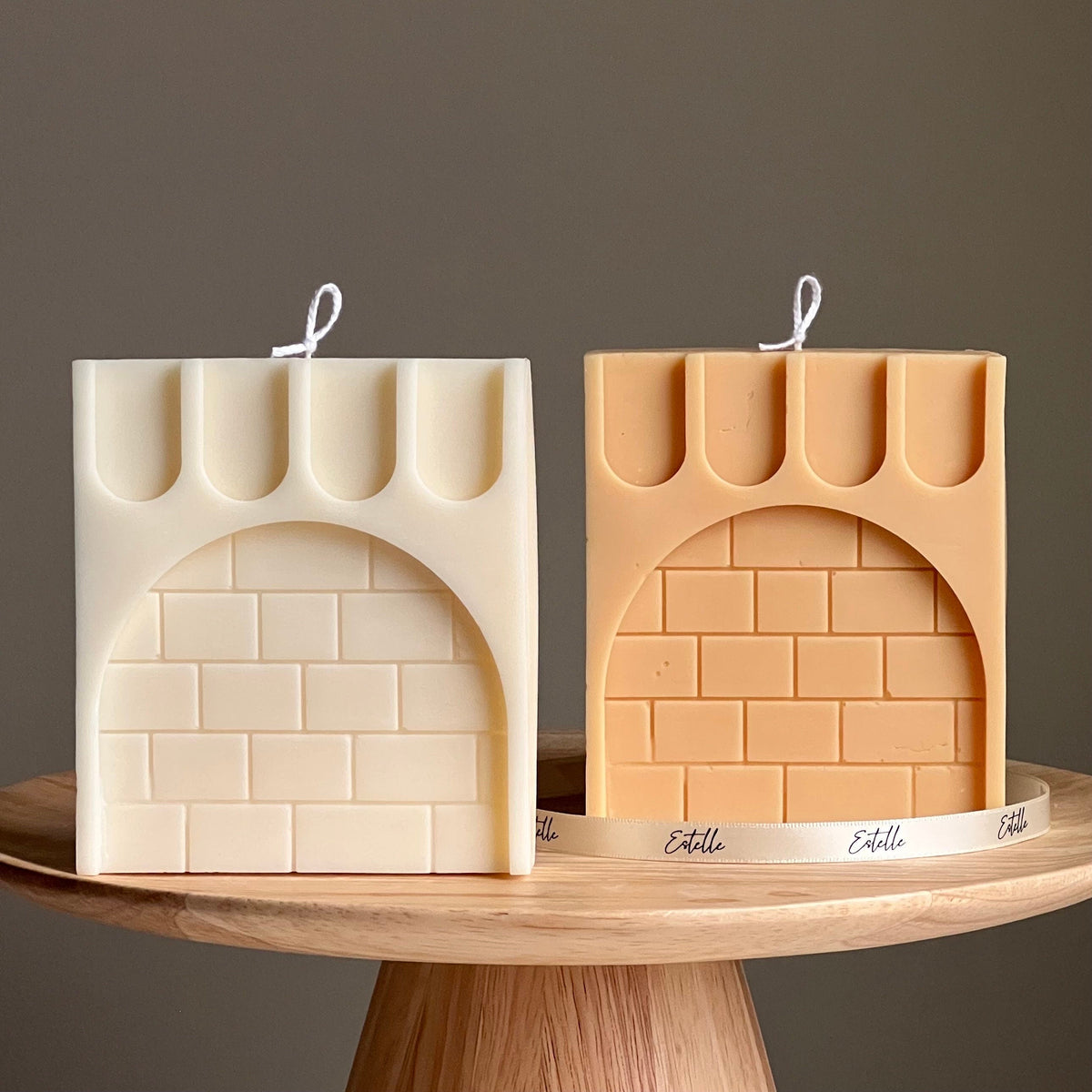 Grande Bougie en Cire de Soja Big Arch : Bougie décorative faite à la main sans parfum