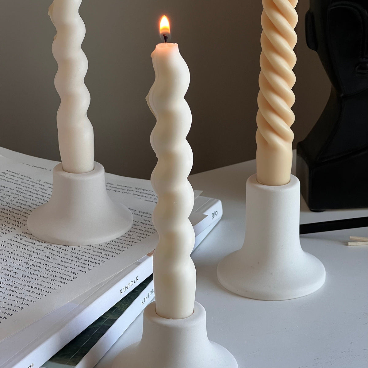 Bougeoir rond en jésmonite : Décoration de table minimaliste
