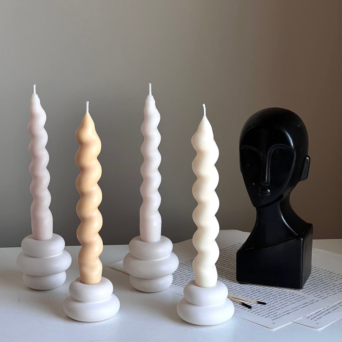 Chandelle conique torsadée en cire de soja | Bougies pour dîner romantique