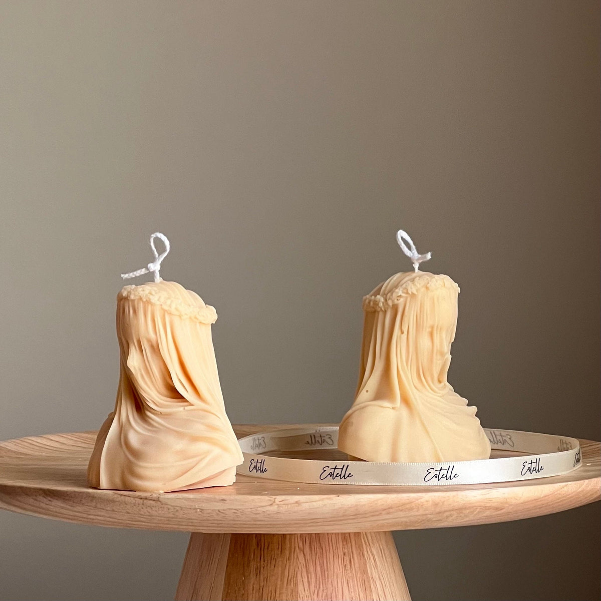 Bougie en cire de soja « Femme aveugle » | Bougie artisanale corps féminin