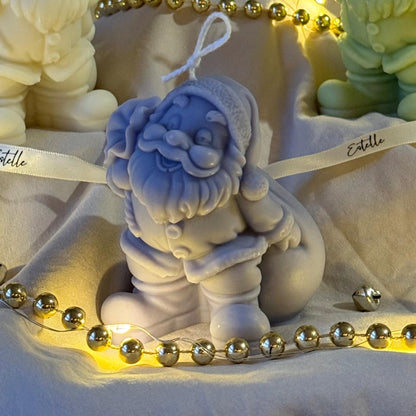 Bougie de soja Père Noël coulée à la main | Décoration festive de Noël