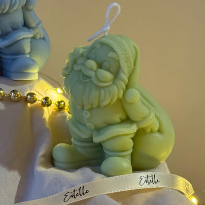Bougie de soja Père Noël coulée à la main | Décoration festive de Noël