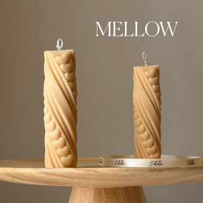 Bougie Pilier en Cire de Soja Cœurs Miniatures : Décor Sculptural Fait Main