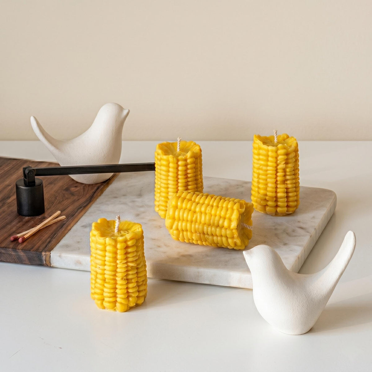 Bougie de soja en forme de maïs | Bougie pilier vegan, Décoration minimaliste