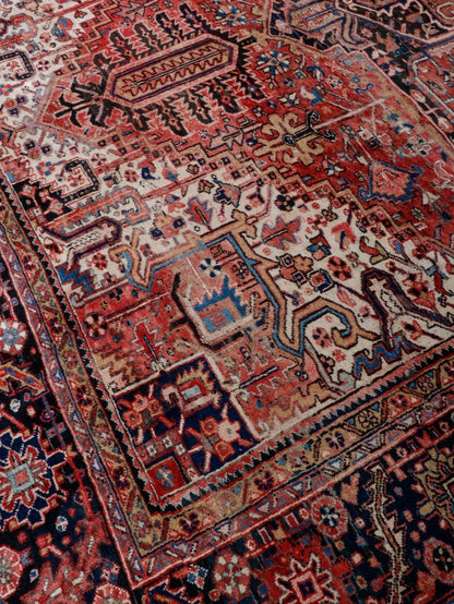 Persian Heriz Rug | 9' 10" x 12' 11"