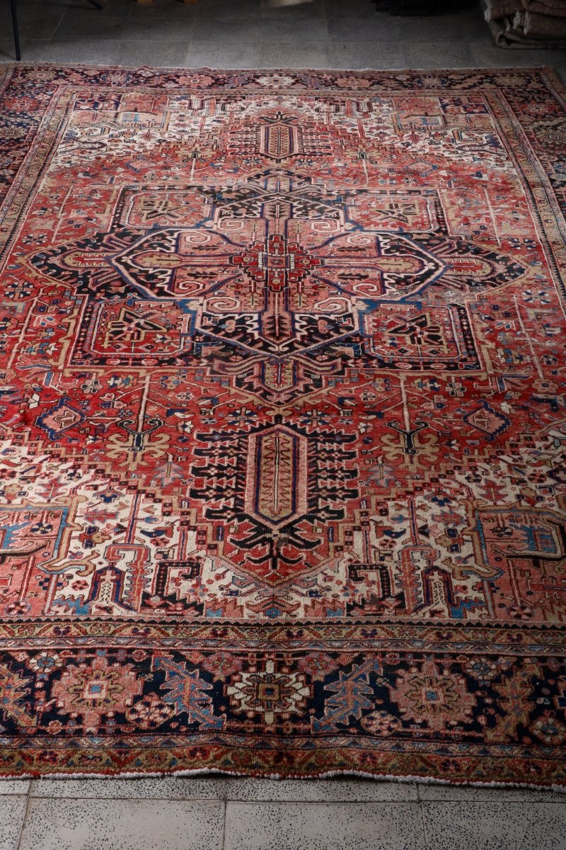 Persian Heriz Rug | 9' 10" x 12' 11"