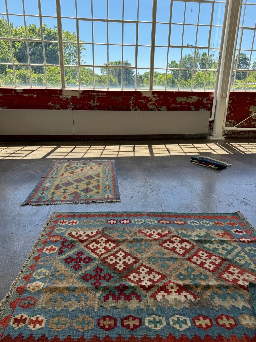 Persian Shiraz Kilim Rug | 5' 3" x 6' 9"