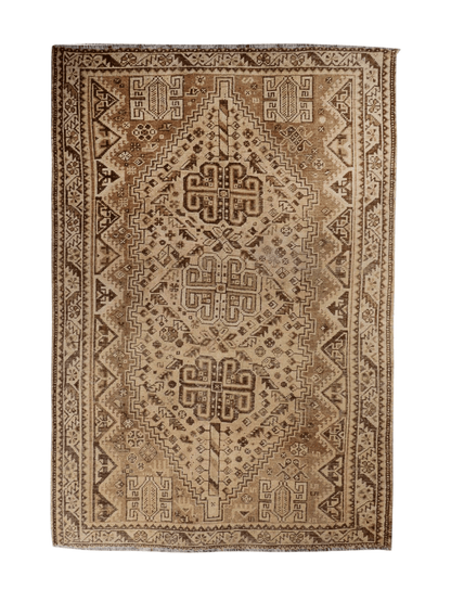 Persian Shiraz Rug | 5' 5” x 7' 11"
