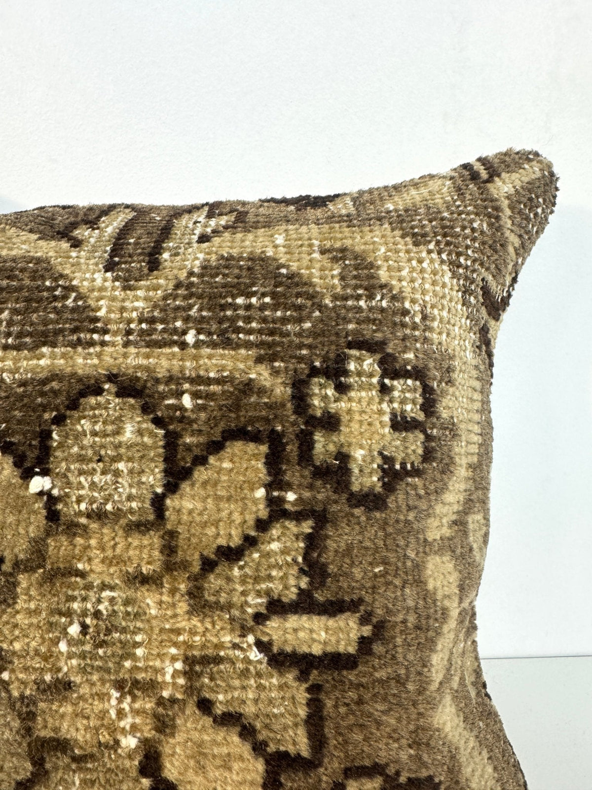Pillow No. 027 | 16" x 16"
