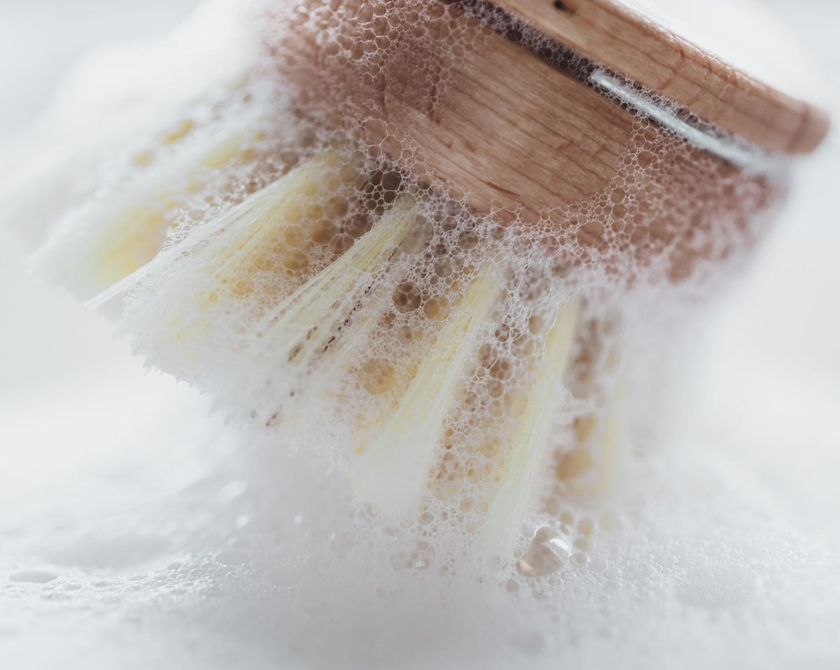 Brosse à vaisselle en bois
